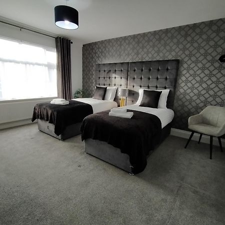 크루 Sirius House - Sleeps 7, Driveway, Garden 빌라 외부 사진